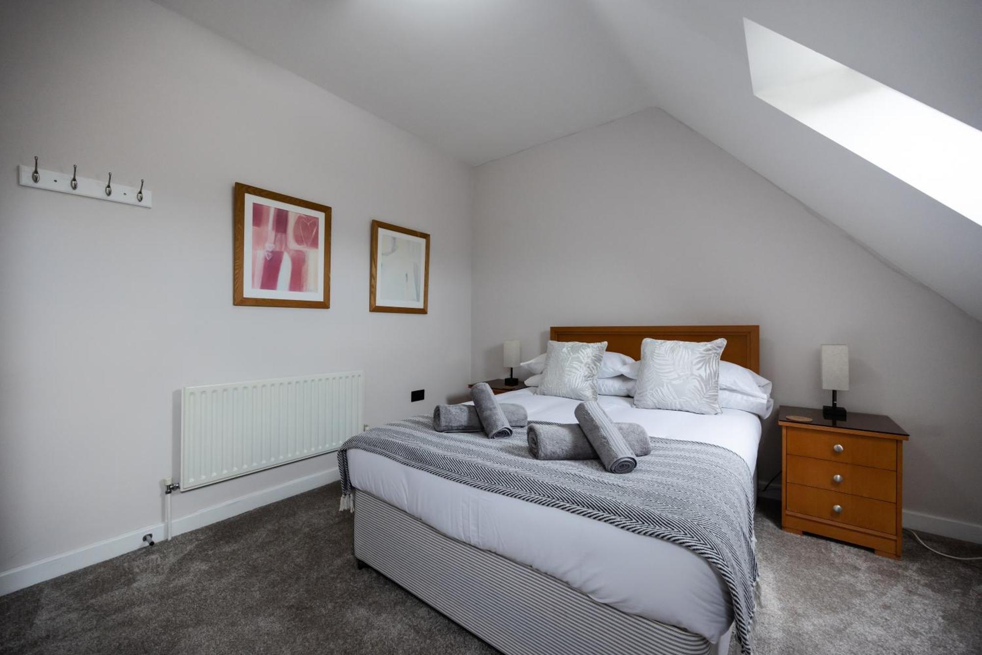 Stunning 3Br, Free Parking, Near Town Center, Long Term Discoun Apartamento Reading Exterior foto